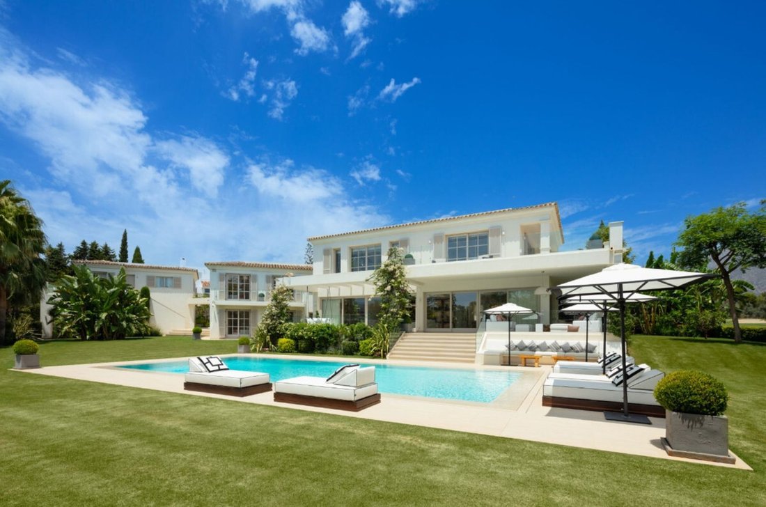 Villa in Nueva Andalucia, Marbella, Spain 3 - 16130894