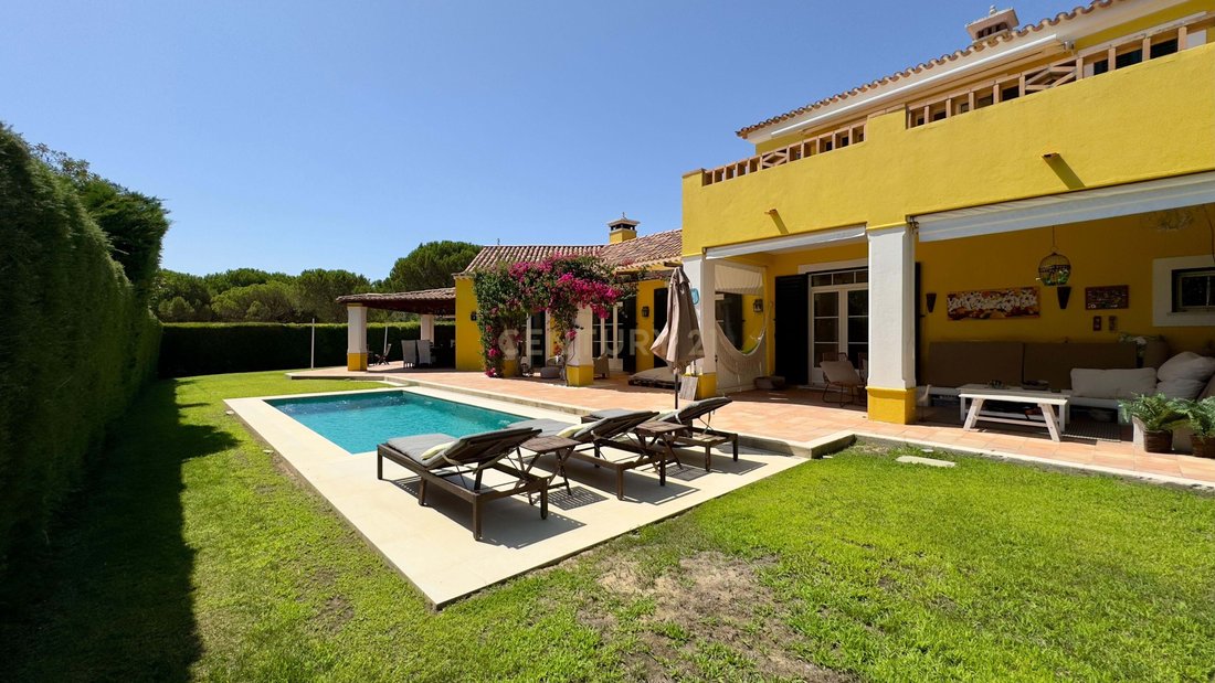 Villa in Azeitao (Sao Lourenco e Sao Simao), Setubal, Portugal 1 - 16134238