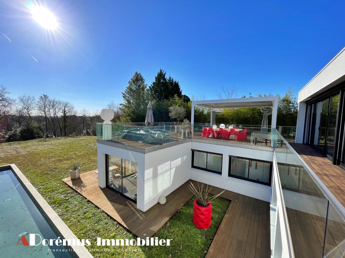 Villa in Bouliac, Nouvelle-Aquitaine, France 1 - 16130710