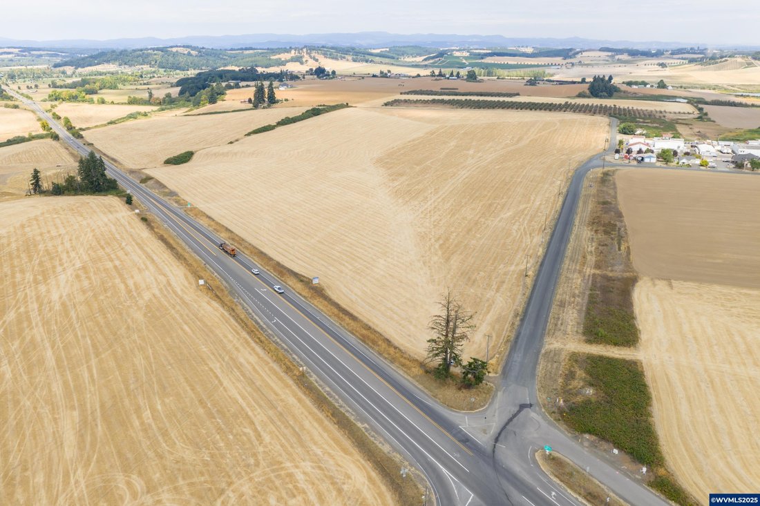 Land in Dallas, Oregon, United States 2 - 16133175