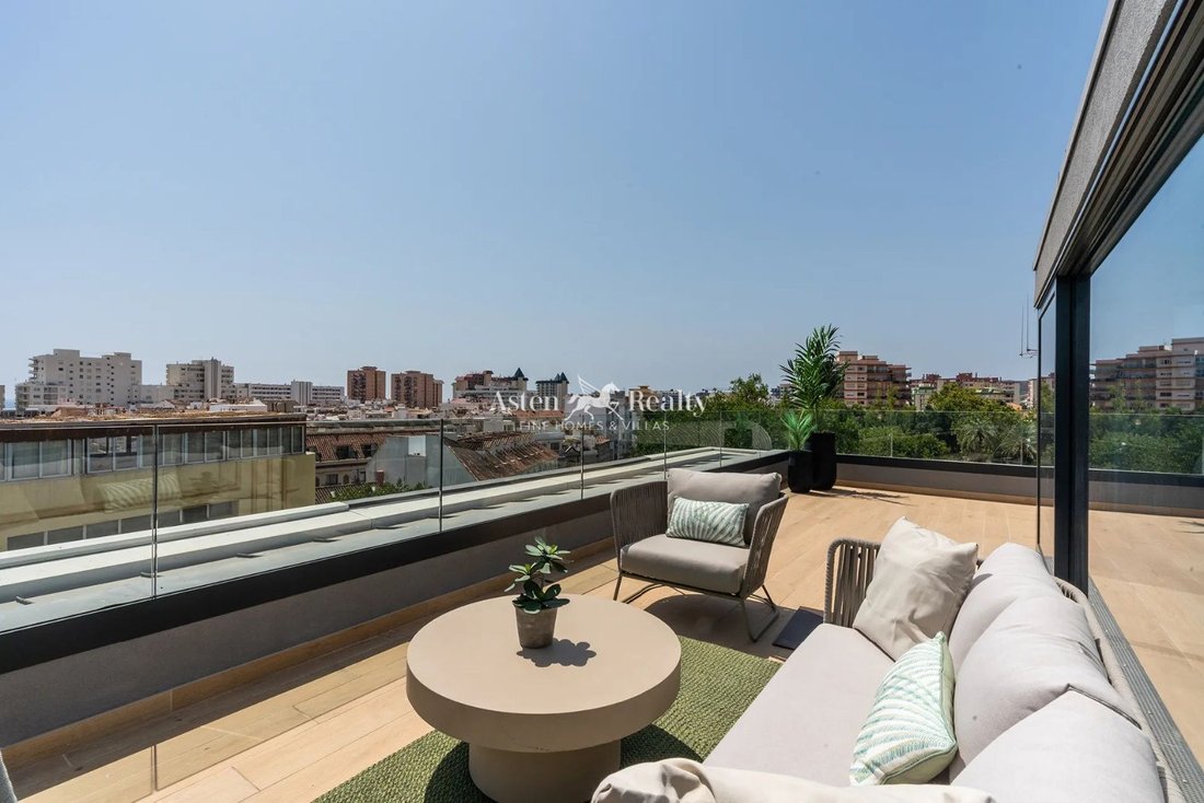 Penthouse in Fuengirola, Andalusia, Spain 2 - 15067858