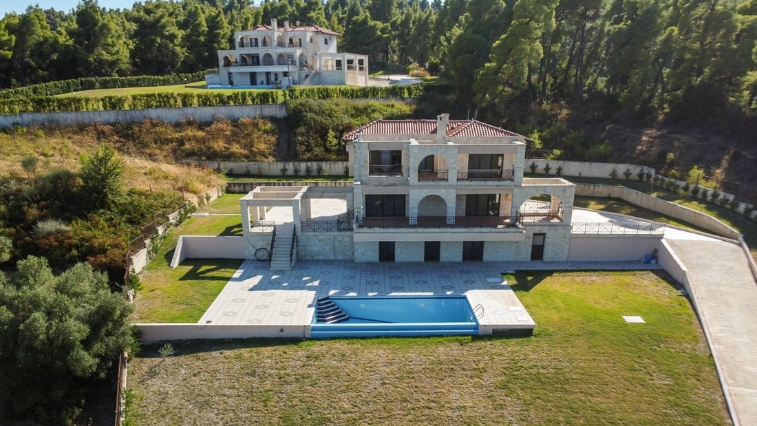Villa in Pallini Municipal Unit, Macedonia and Thrace, Greece 1 - 14245444