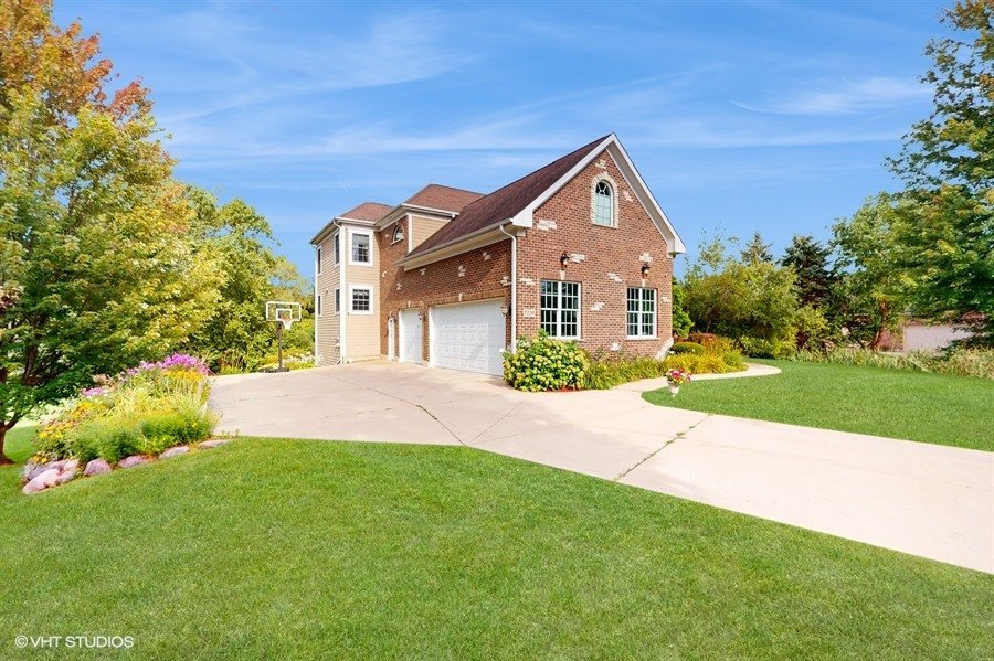 House in Village of Lakewood, Illinois, United States 4 - 16131002