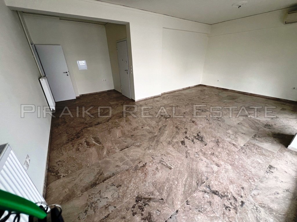 Apartment in 1st District of Piraeus, Piraeus, Greece 5 - 16133367