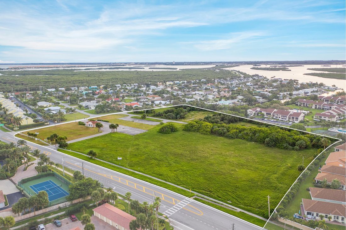 Land in Fort Pierce, Florida, United States 5 - 11875584