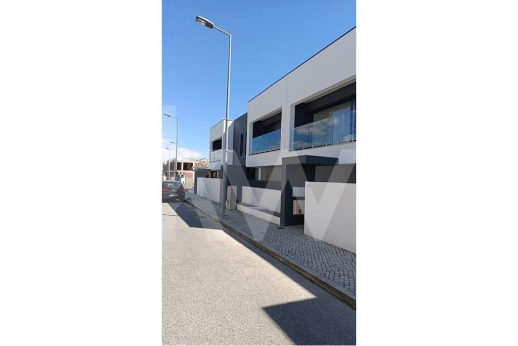 Townhouse in Almada, Cova da Piedade, Pragal e Cacilhas, Setubal, Portugal 3 - 16133784