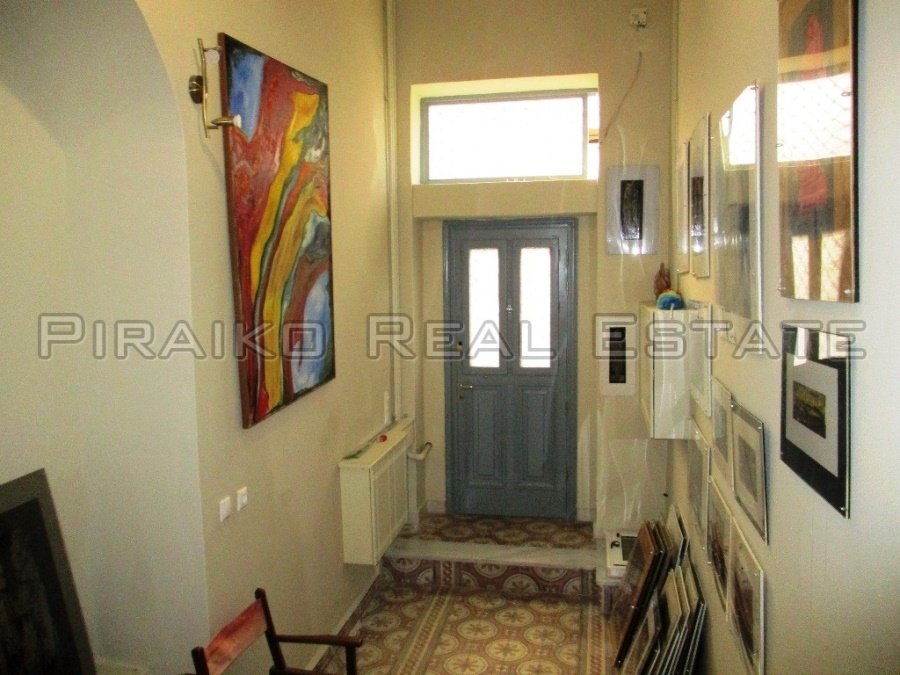 House in 1st District of Piraeus, Piraeus, Greece 1 - 16133385