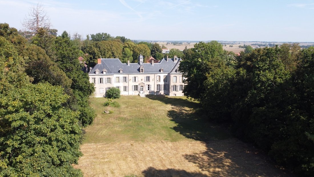 A Timeless Château Where Renaissance Whispers Meet 19th-Century Grandeur