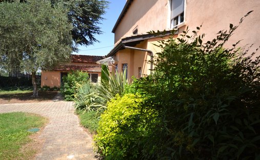 Castle for Sale in Villefranche-sur-Saone, Auvergne-Rhône-Alpes, France
