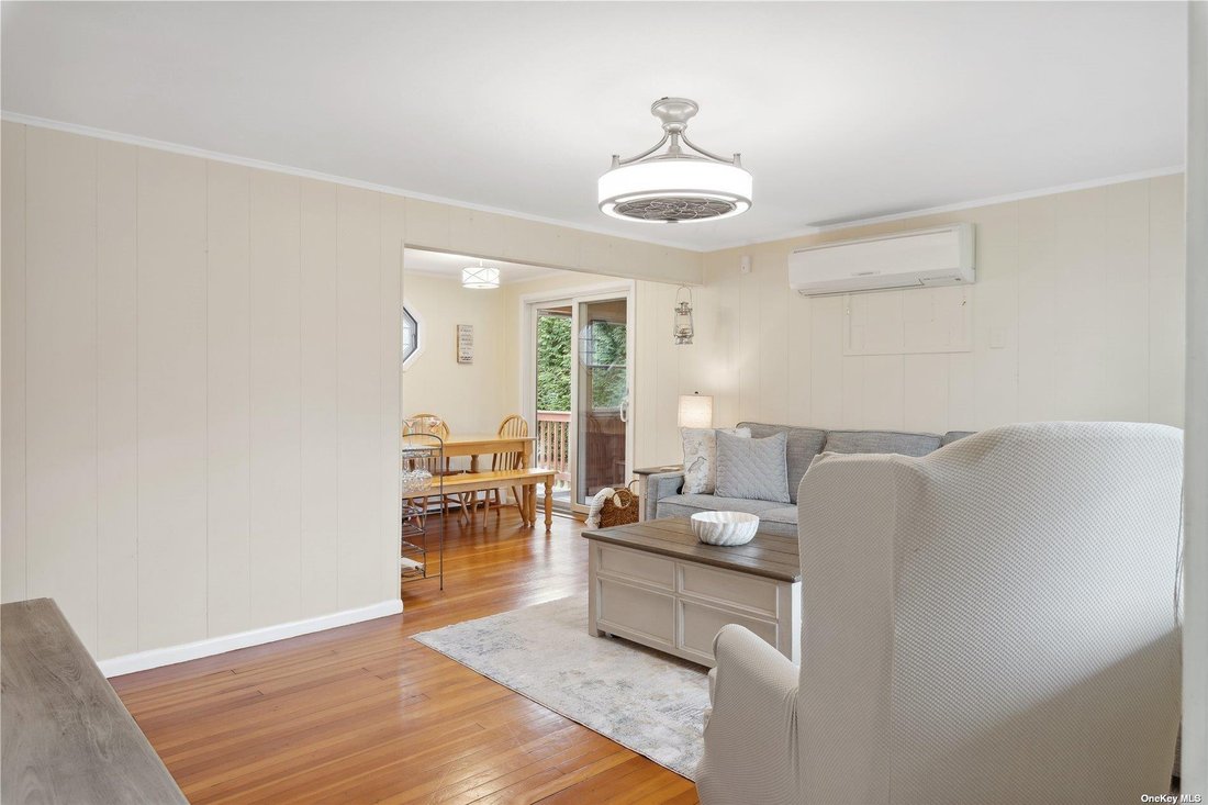 House in Greenport West, New York, United States 4 - 14987605