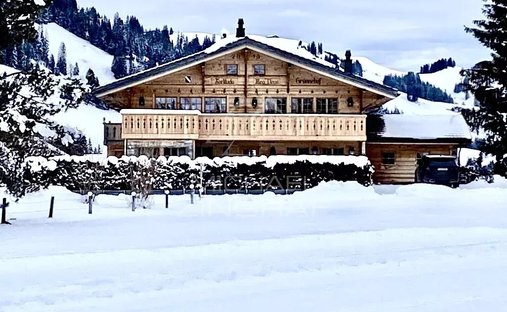 Chalet in Saanenmöser, Canton of Bern, Switzerland 1