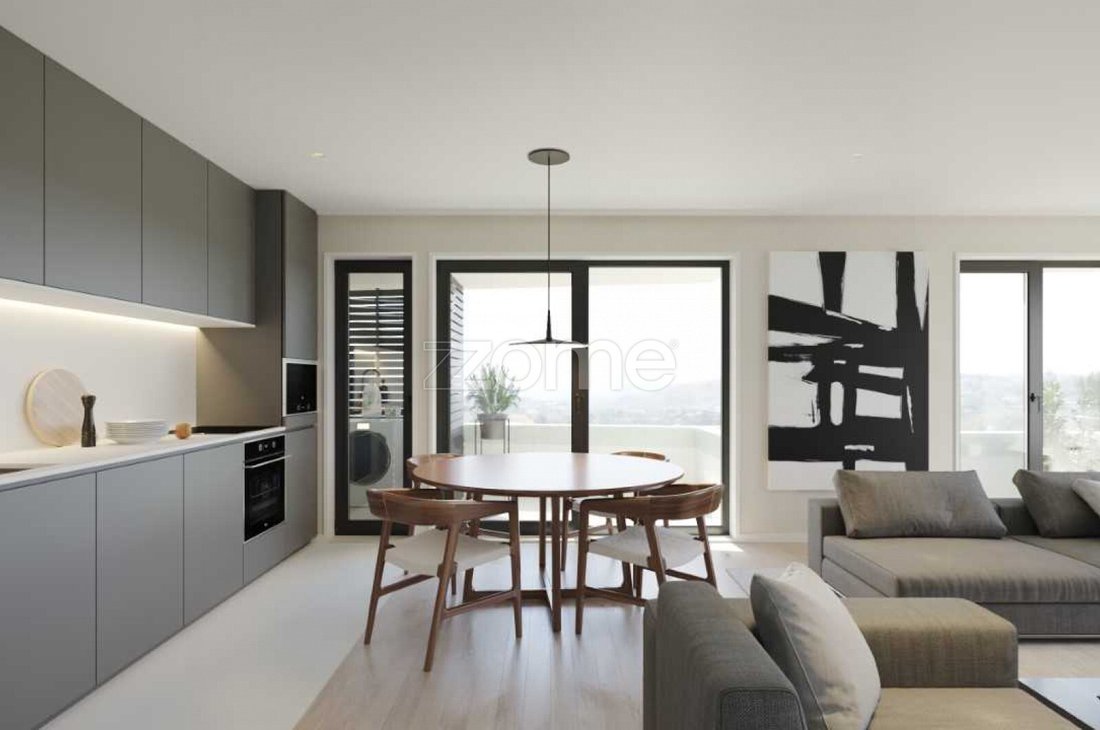 Apartment in Mafamude e Vilar do Paraiso, Porto District, Portugal 3 - 16132505