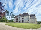 Stunning Château In Gironde With Its Landscaped Park And Breathtaking Views Of The Countryside - 2