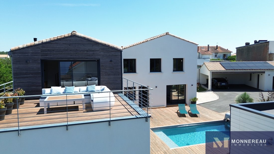 Villa in Saint-Palais-sur-Mer, Nouvelle-Aquitaine, France 2 - 16131229