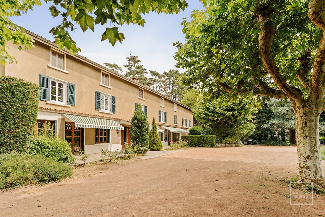 House in Charbonnieres-les-Bains, Auvergne-Rhône-Alpes, France 2 - 16130198