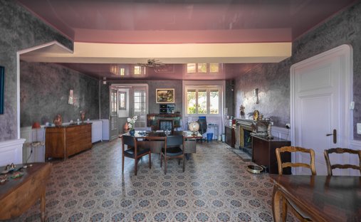 Castle for Sale in Villefranche-sur-Saone, Auvergne-Rhône-Alpes, France