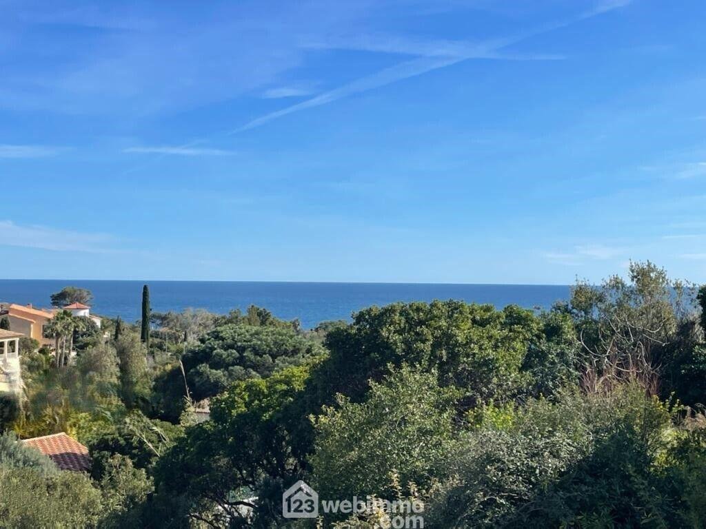 Villa in Les Issambres, Roquebrune-sur-Argens, France 2 - 16132520