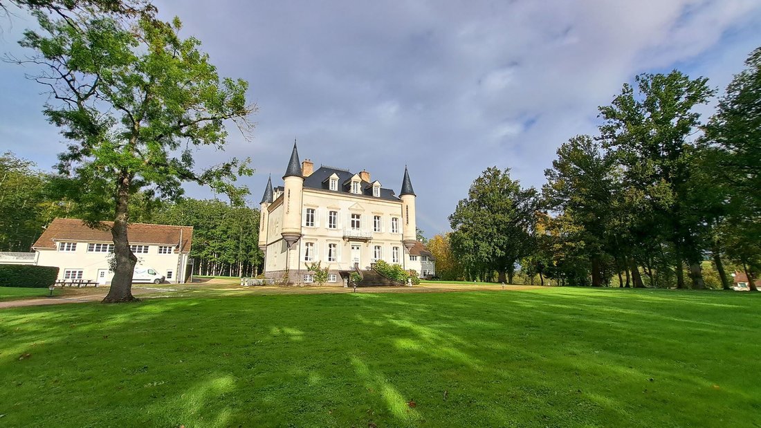 Le Rêve Renaissance: A 19th-Century Château Crowned in Auvergne’s Golden Light