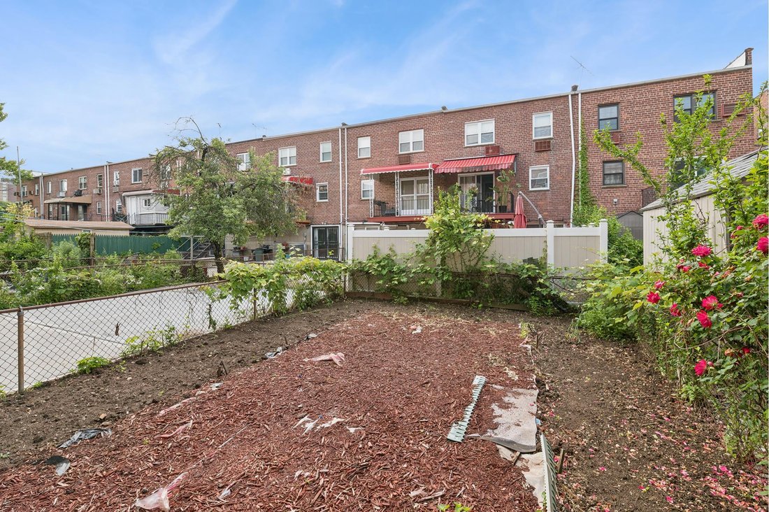 House in New York, New York, United States 2 - 14353374