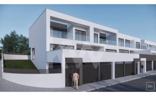 Townhouse in Caparica e Trafaria, Setubal, Portugal 1