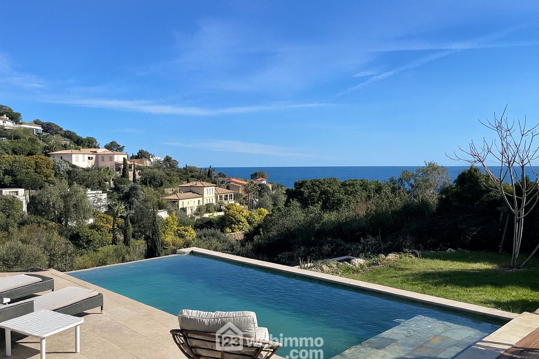 Villa in Les Issambres, Roquebrune-sur-Argens, France 1 - 16132520