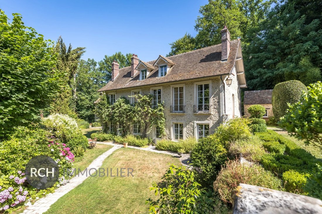 House in Grosrouvre, Ile-de-France, France 1 - 16133832