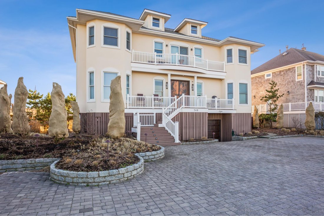 Westhampton Beach, New York, United States 4 - 15877929
