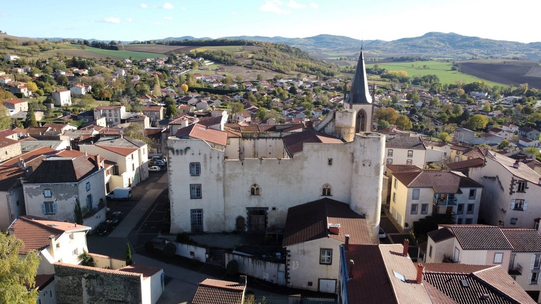 The Bishops’ Fortress: A 12th-Century Castle Crowned in Auvergne’s Skies