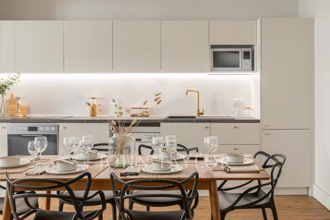 Apartment in Hôtel de Ville-Quinconce-Saint Seurin-Fondaudège, Bordeaux, France 2 - 16130881