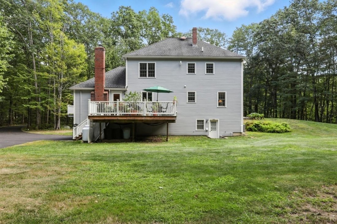 House in Pepperell, Massachusetts, United States 2 - 16134126