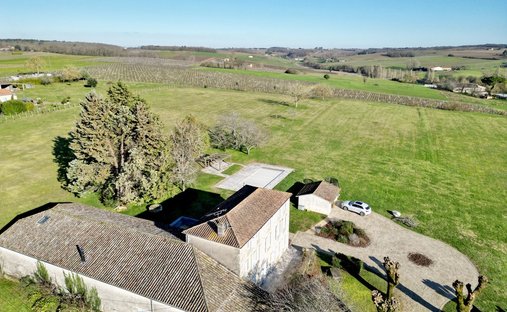 Castle for Sale in Monségur, Nouvelle-Aquitaine, France