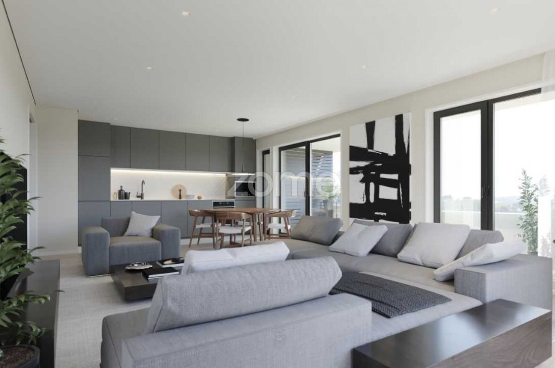 Apartment in Mafamude e Vilar do Paraiso, Porto District, Portugal 1 - 16132505