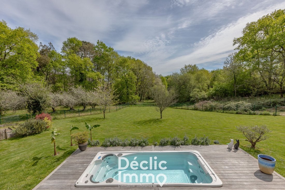 House in Fargues-Saint-Hilaire, Nouvelle-Aquitaine, France 1 - 16130132