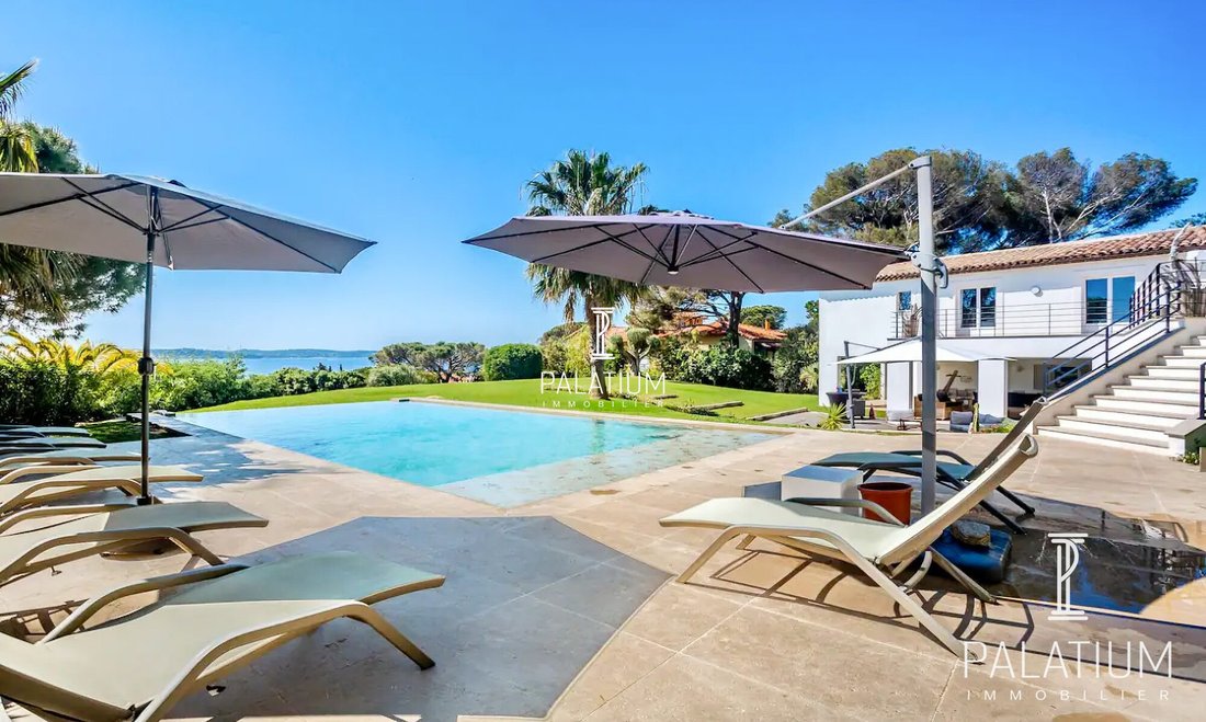 Villa in Ville-Les Saquedes-Le Bouillonnet, Sainte-Maxime, France 1 - 15703364