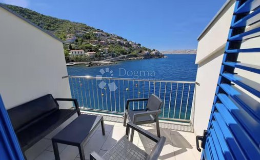 House in Starigrad, Lika-Senj County, Croatia 1