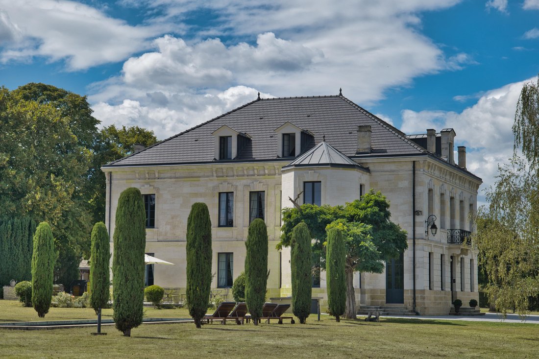 A Napoleonic Dream: Bordeaux’s Whispering Château Between Vine & Sky