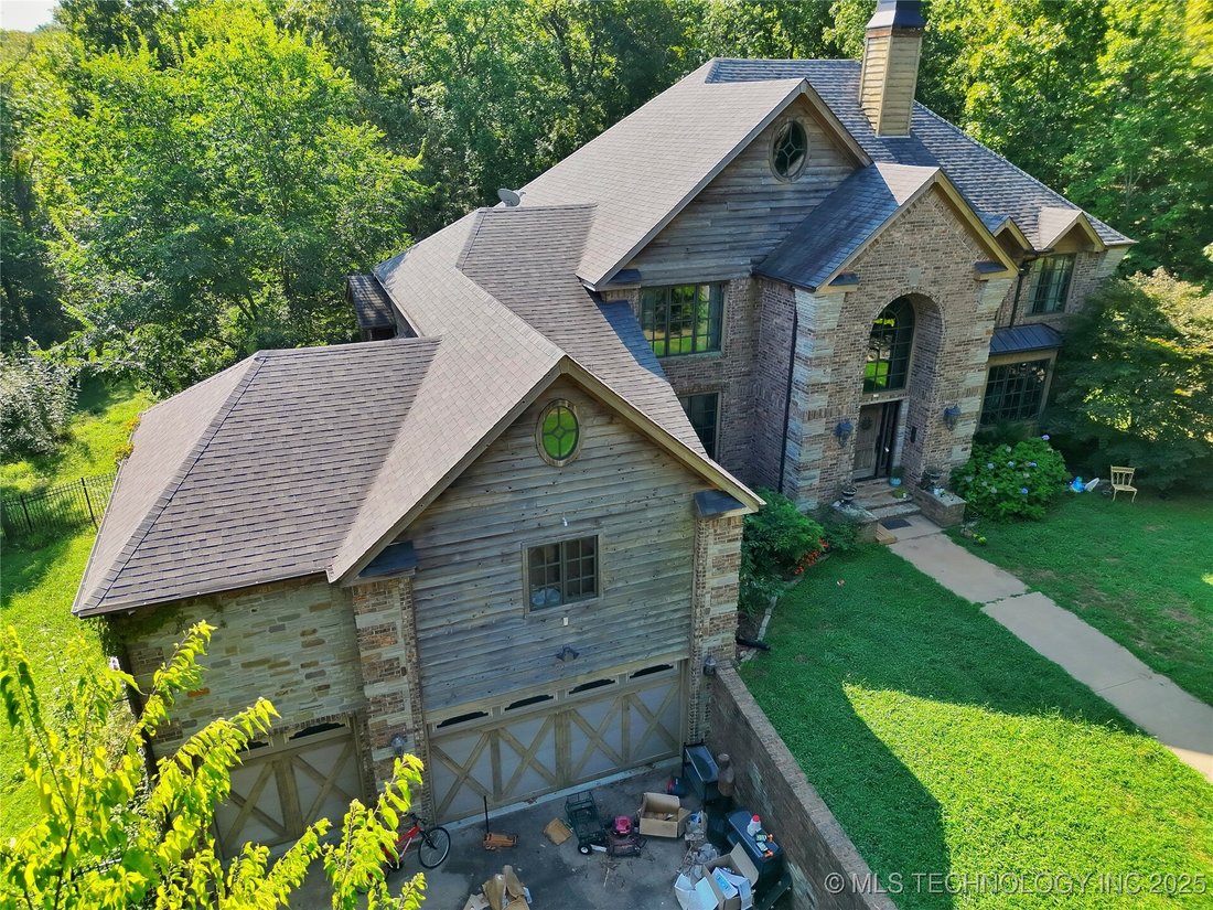 House in Stilwell, Oklahoma, United States 1 - 16118338