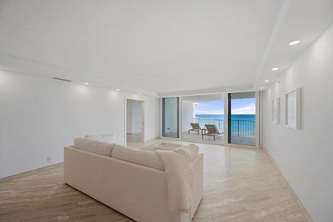 Condo in Palm Beach, Florida, United States 5 - 16131940