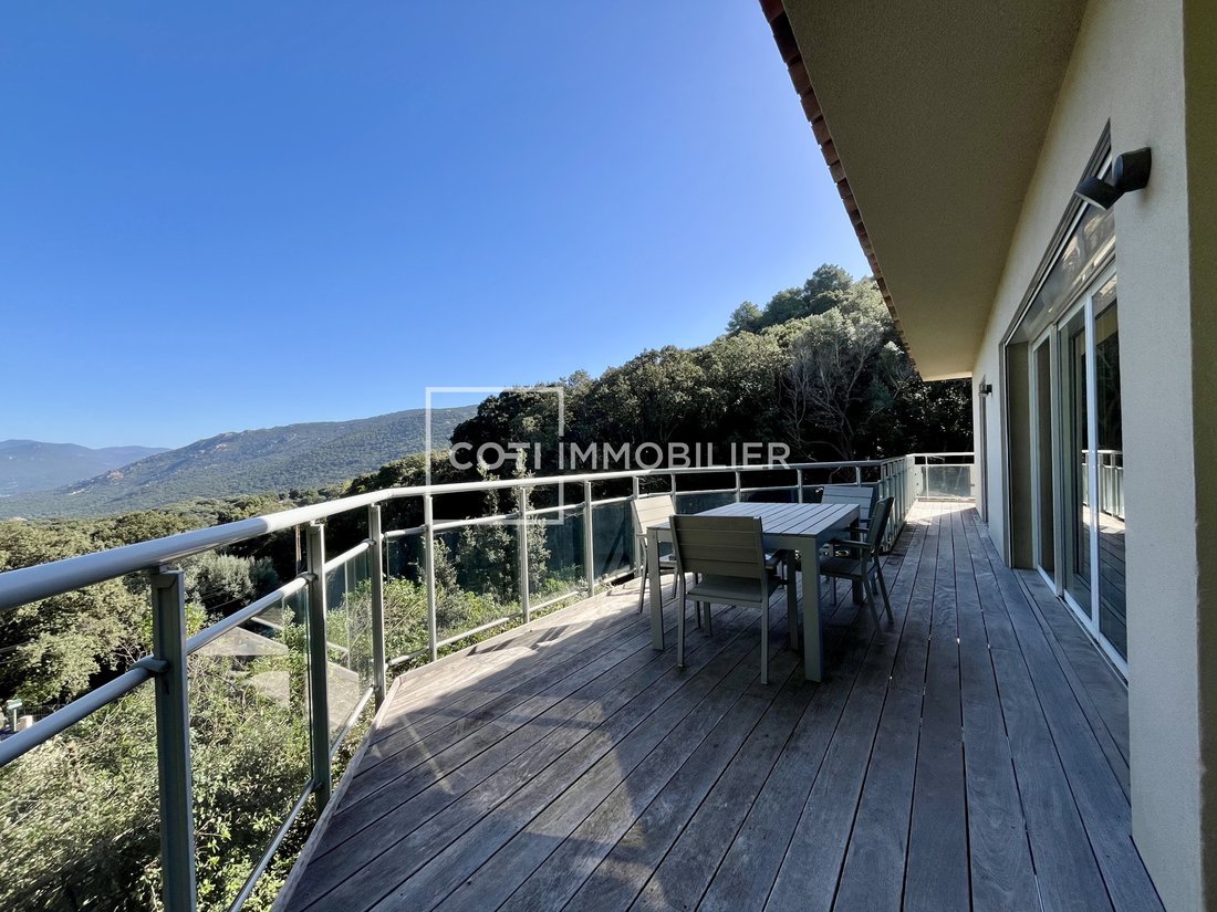 House in Belvedere-Campomoro, Corsica, France 1 - 16130382