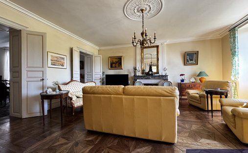 Castle for Sale in Barbezieux-Saint-Hilaire, Nouvelle-Aquitaine, France