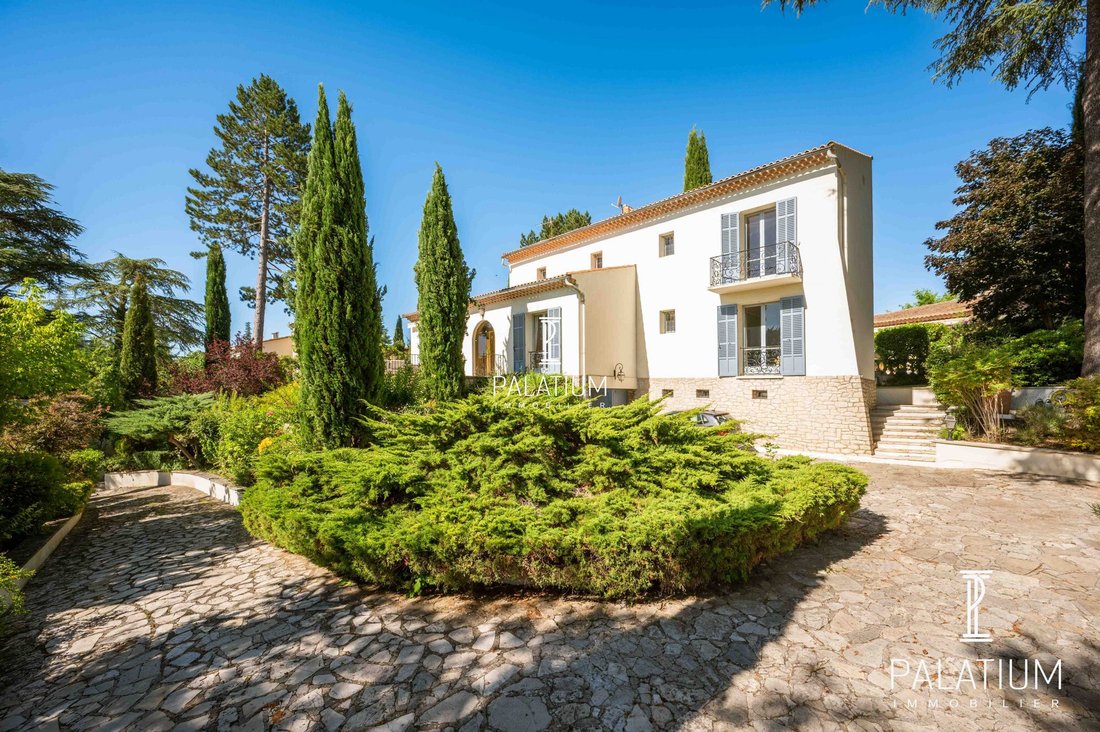 House in Greoux-les-Bains, Provence-Alpes-Côte d'Azur, France 1 - 16020857