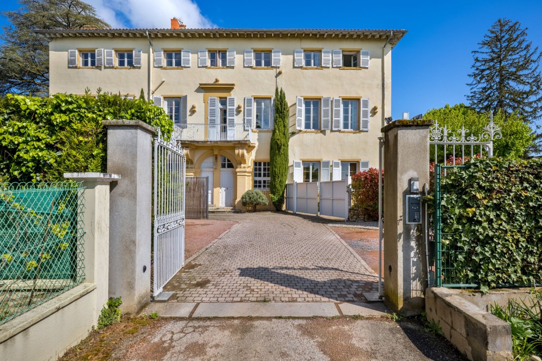 House in Centre et Sud Est, Saint-Didier-au-Mont-d'Or, France 1 - 16130452