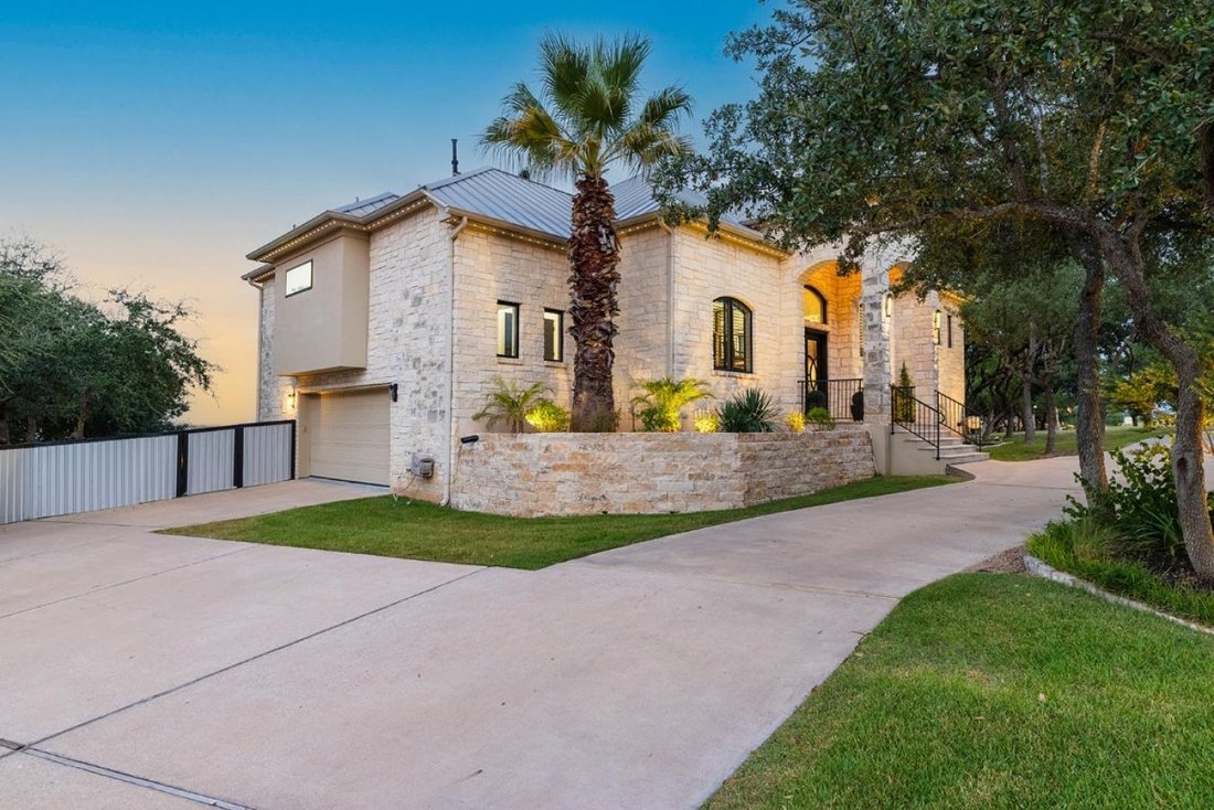 House in Spicewood, Texas, United States 5 - 16134138