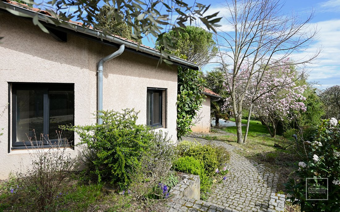 House in Saint-Cyr-au-Mont-d'Or, Auvergne-Rhône-Alpes, France 2 - 16130505