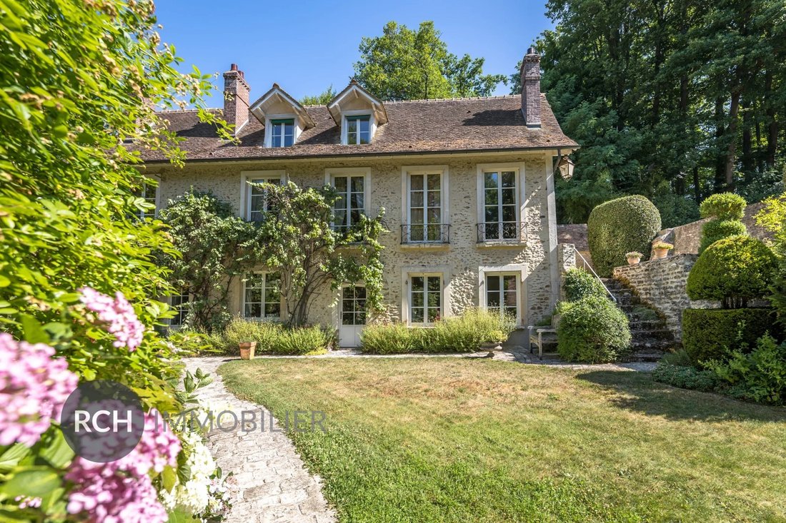 House in Grosrouvre, Ile-de-France, France 2 - 16133832