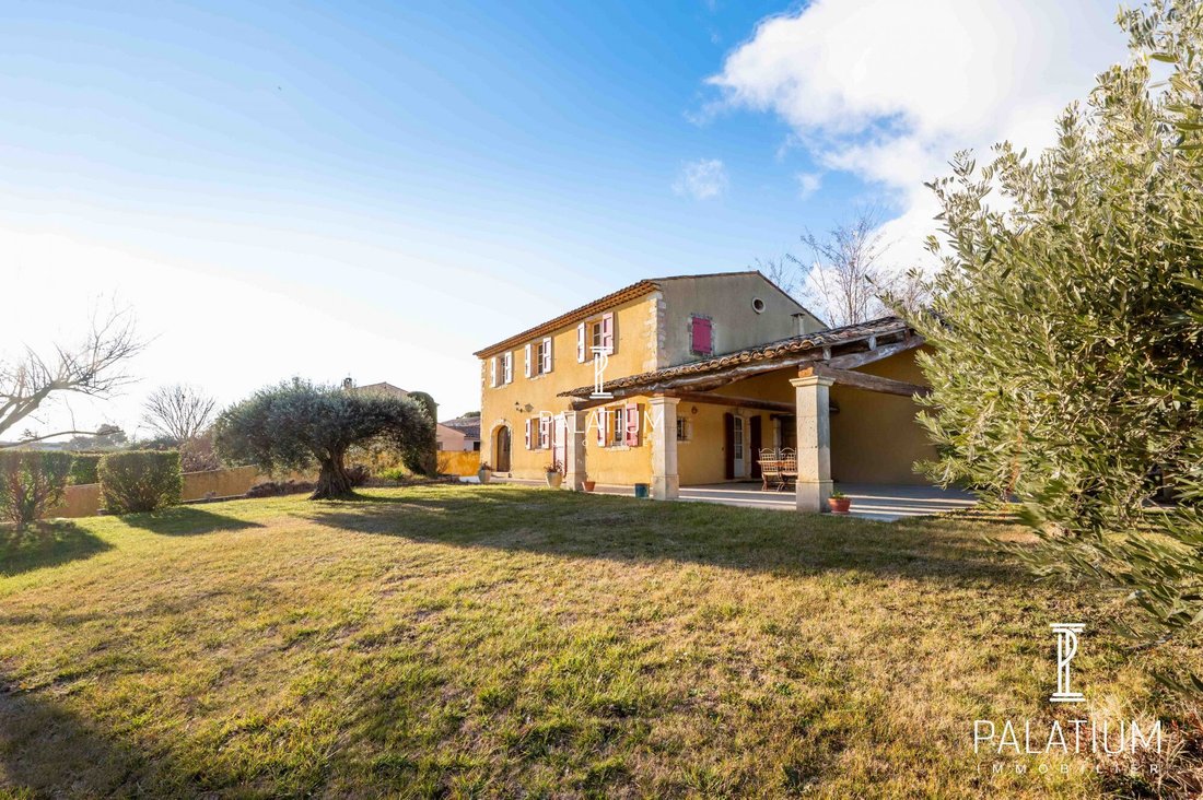 Villa in Pierrevert, Provence-Alpes-Côte d'Azur, France 3 - 15703906
