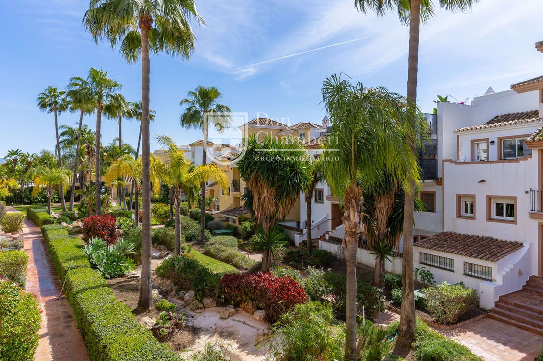 Apartment in El Madroñal, Benahavis, Spain 1 - 16129694