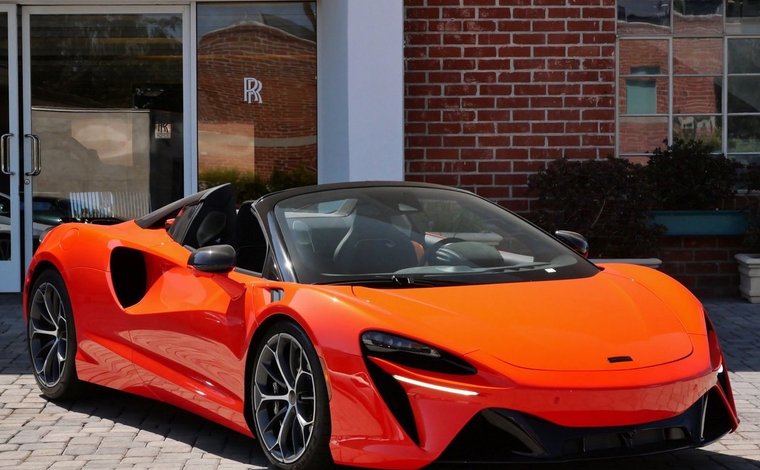 Orange McLaren for sale | JamesEdition
