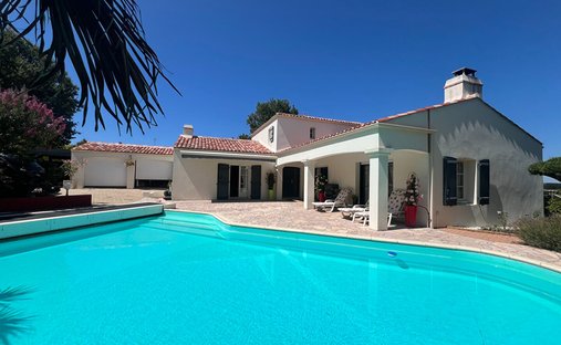 House in Gare-Saint Michel, Les Sables-d'Olonne, France 1