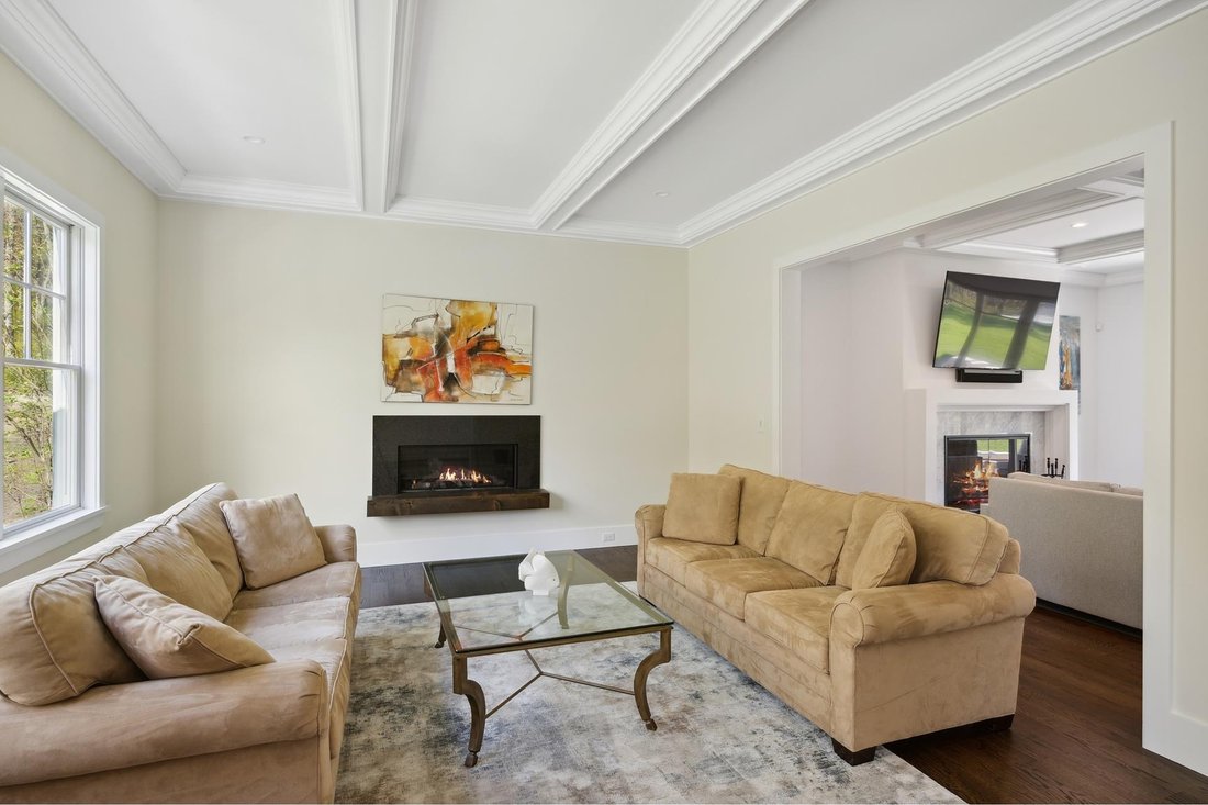 Southampton, New York, United States 2 - 15879002